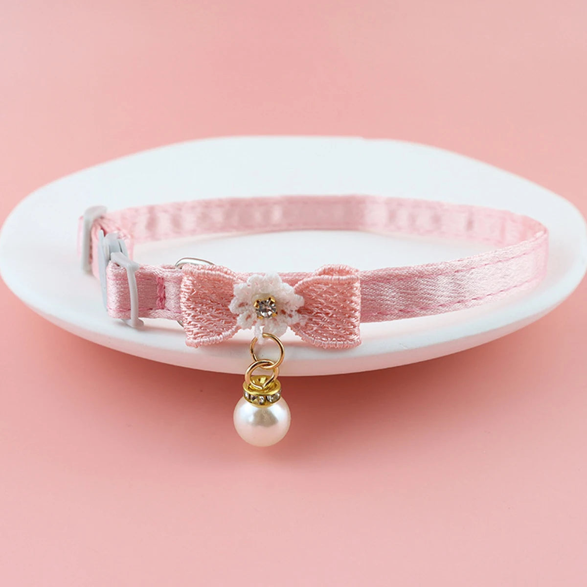 Cats Collar Lace Bow Tie hanging pearl