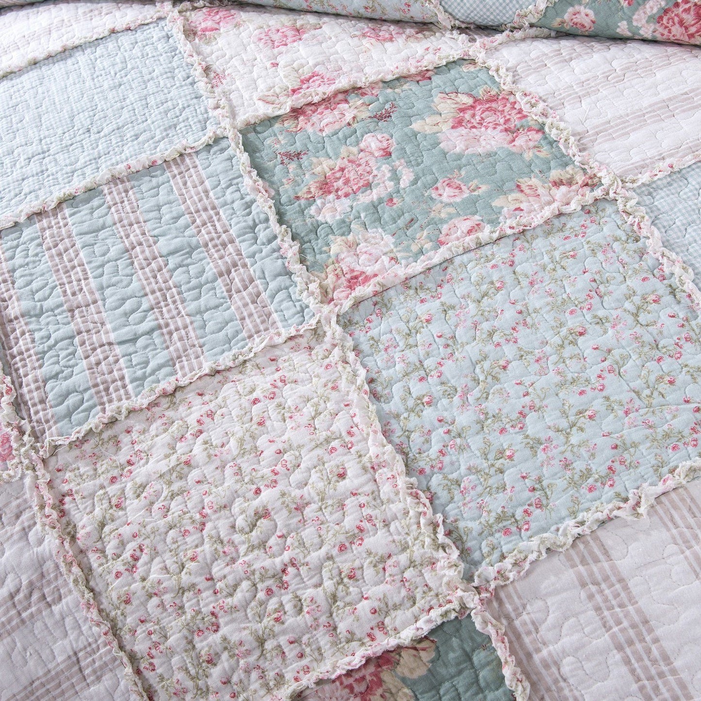 DaDa Bedding Hint of Mint Pastel Cotton Patchwork Quilt Set
