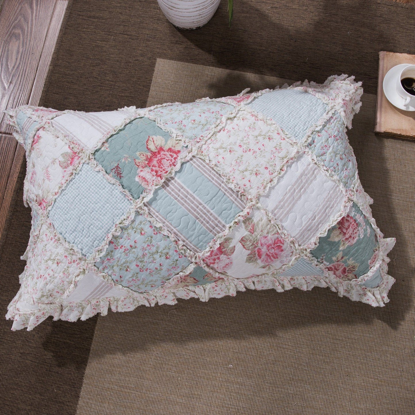 DaDa Bedding Hint of Mint Pastel Cotton Patchwork Quilt Set