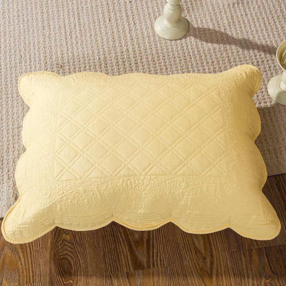 Tache Buttercup Puffs Yellow Diamond Matelasse Scalloped Quilt Set (YELLEMDES)